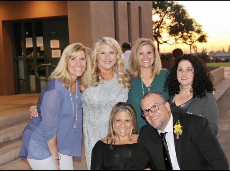 marty and alycia with martys sisters lisa debbie andre and jennifer